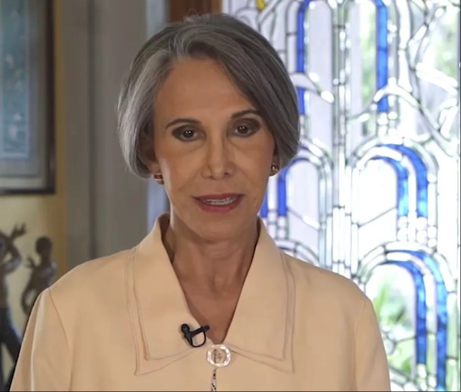 Em 2023, a atriz Florinda Meza, famosa por interpretar a personagem Dona Florinda em Chaves, manifestou-se sobre o sumiço do programa de comédia da TV.