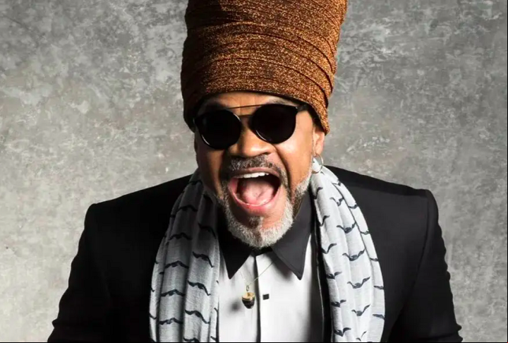 Carlinhos Brown - Cantor, compositor e artista visual, assinou trilhas sonoras para os filmes “Rio” e “Capitães de Areia”.