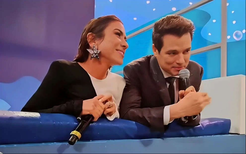 Na programação dominical do SBT, o apresentador Celso Portiolli segue à frente do “Domingo Legal”.