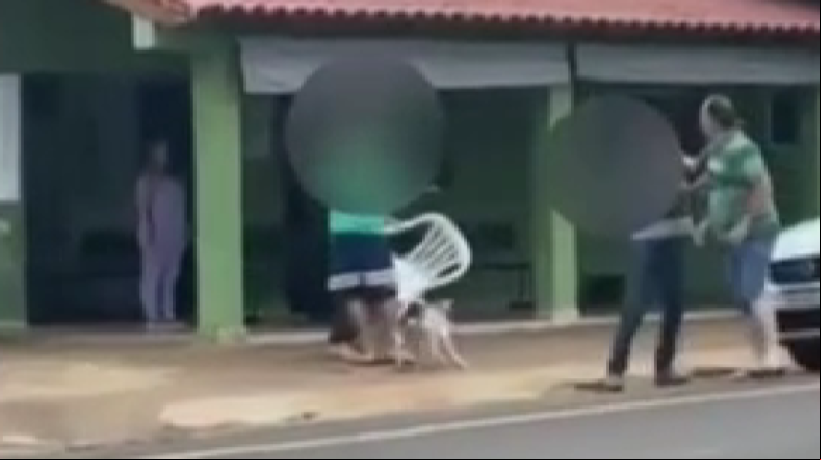 Segundo a ocorrência, o futuro prefeito de Grupiara-MG foi contido por testemunhas para evitar agressão