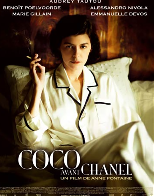 Tanto que o cartaz promocional do filme Coco Chanel foi vetado, em 2009, na publicidade na França, pois tem Audrey Tautou segurando um cigarro - o que foi considerado uma propaganda de cigarro (proibida no país).
