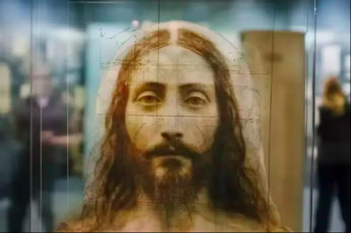 O sistema de tecnologia de Inteligência Artificial foi usado recentemente para mostrar uma representação de como seria o rosto de Jesus Cristo. O Santo Sudário foi a fonte de informação visual.