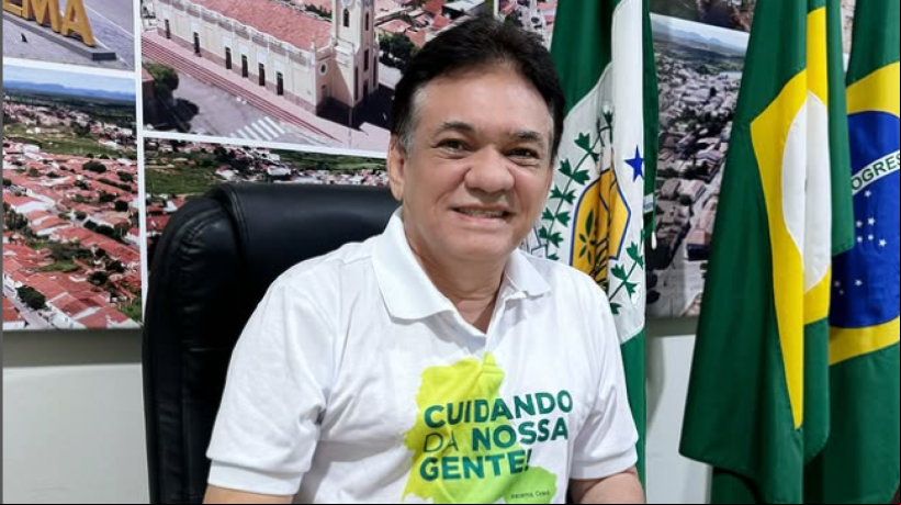 O prefeito de iracema, Celso Gomes (PT)