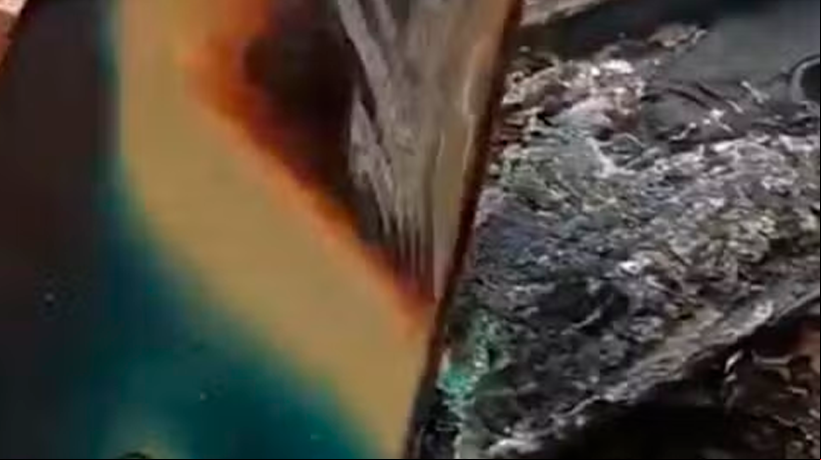 Celular explode em bolso de homem