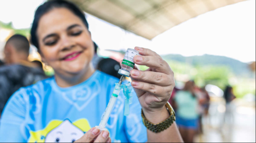 Vapt Vupt no Shopping RioMar Fortaleza inicia vacinaÃ§Ã£o  