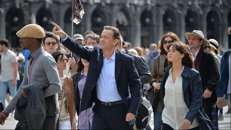 Tom Hanks em cena do filme "Inferno", inspirado na obra de Dan Brown